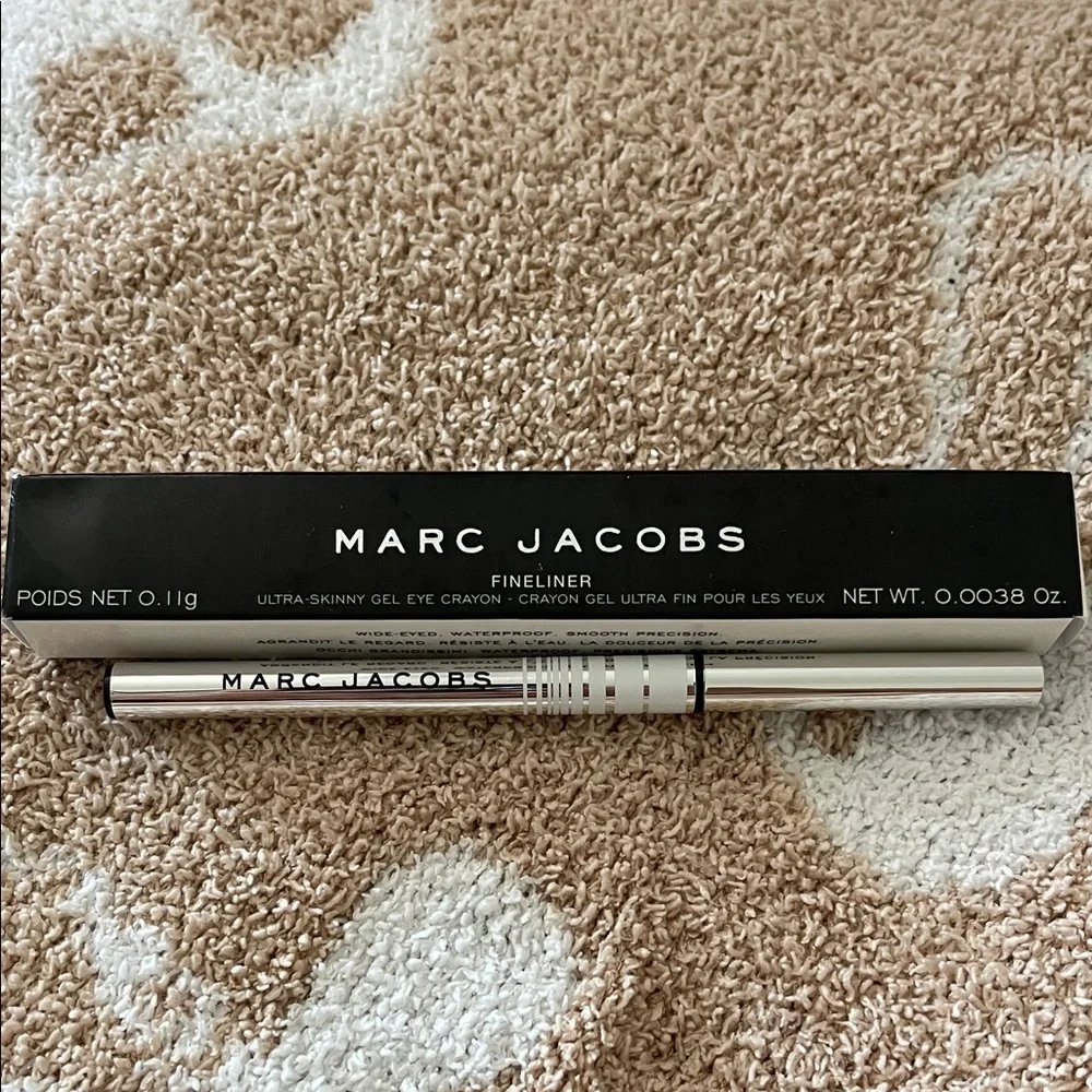 Marc Jacobs 10 (Big)Eyes! Fineliner